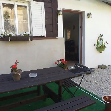 U Kostela Pro 9 Ferienhaus Chřibská